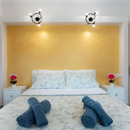 Nina's Modern Apartment *